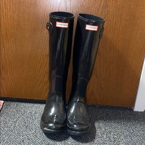 Black hunter rain boots